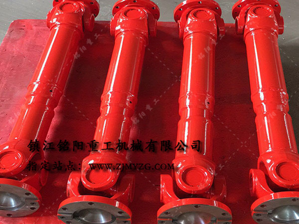 新式整體叉頭式萬(wàn)向聯(lián)軸器是冶金、軋鋼等機(jī)械設(shè)備的優(yōu)選傳動(dòng)件-萬(wàn)向聯(lián)軸器